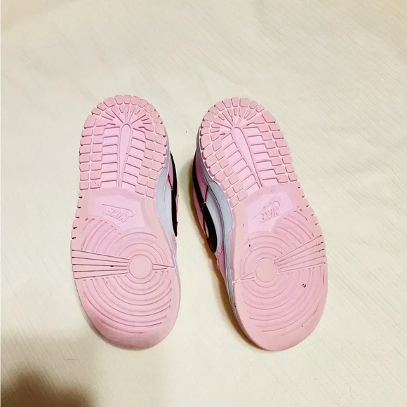 Nike Pink and White burgundy toddler Sneakers with Classic Design